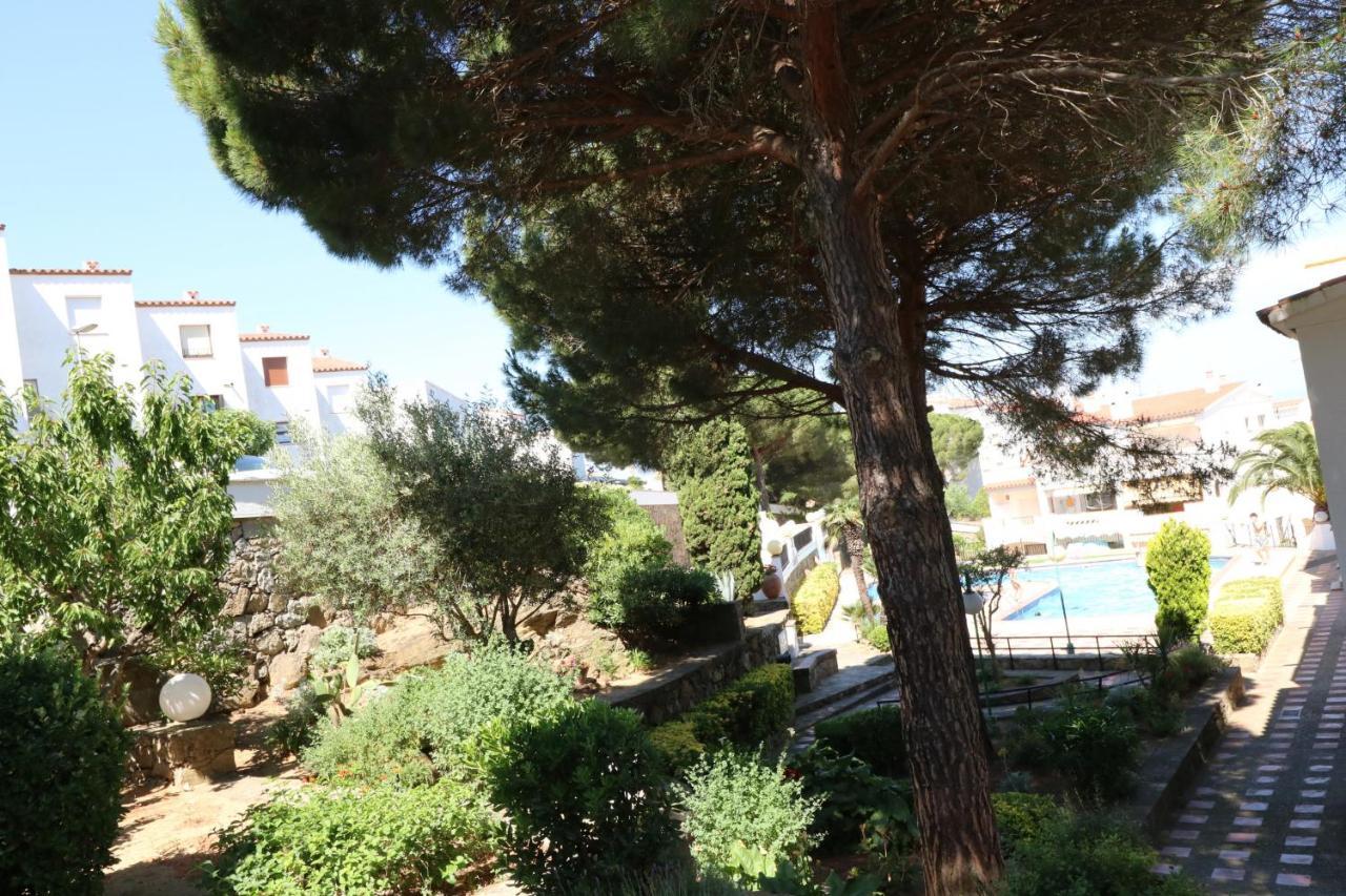 Jardins III B 2 - Piso Con Vista Al Mar Y Piscina Apartment Roses Exterior photo